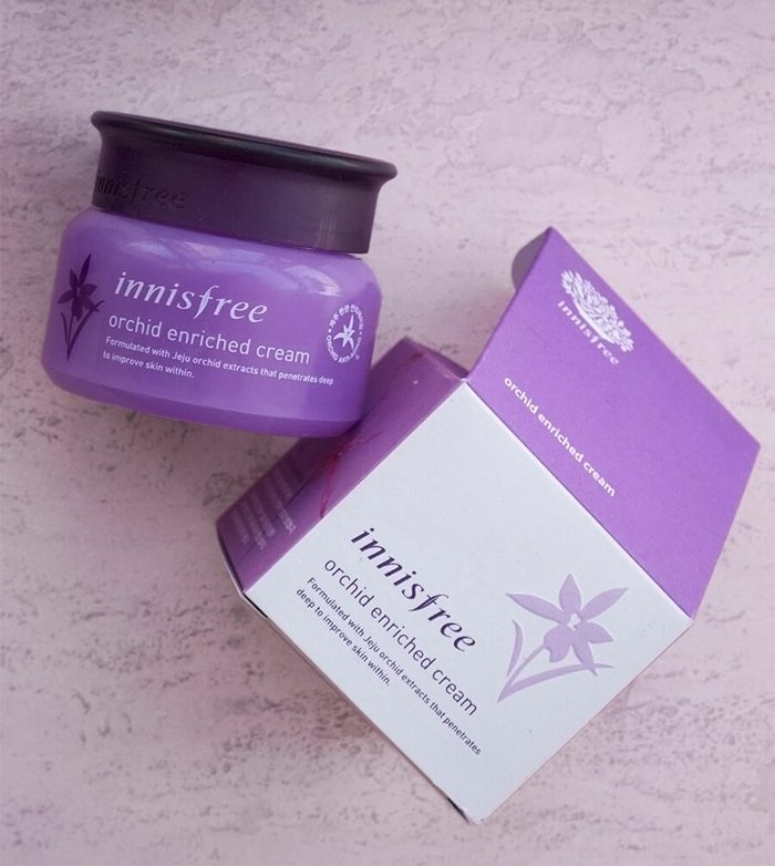 Giá trên thị trường của kem dưỡng ẩm Innisfree Jeju Orchid Enriched Cream là 650.000 vnđ/ hũ 50ml