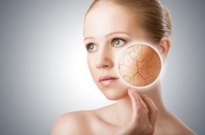 Nguyên nhân khiến da mặt bị khô sau sinh